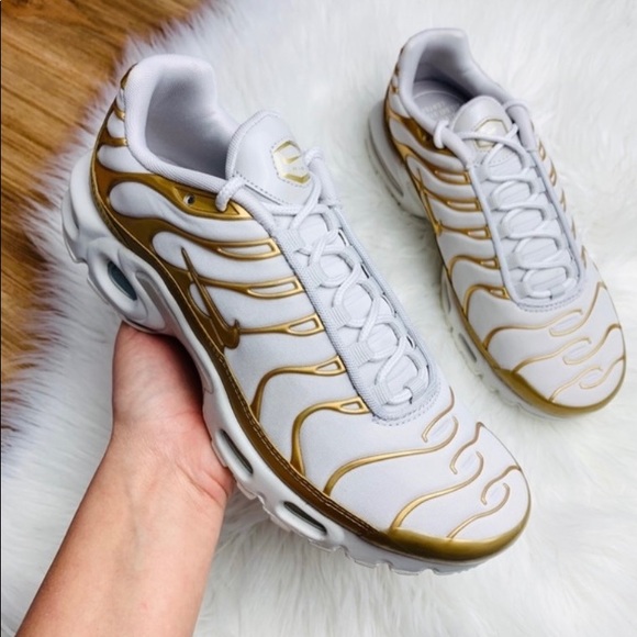 😍New Nike Air Max Plus ‘White & Gold’ - Picture 6 of 8
